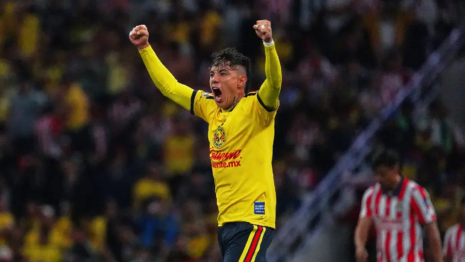 Emilio Lara, jugador del América, durante el Clásico Nacional, ante Chivas | IMAGO7