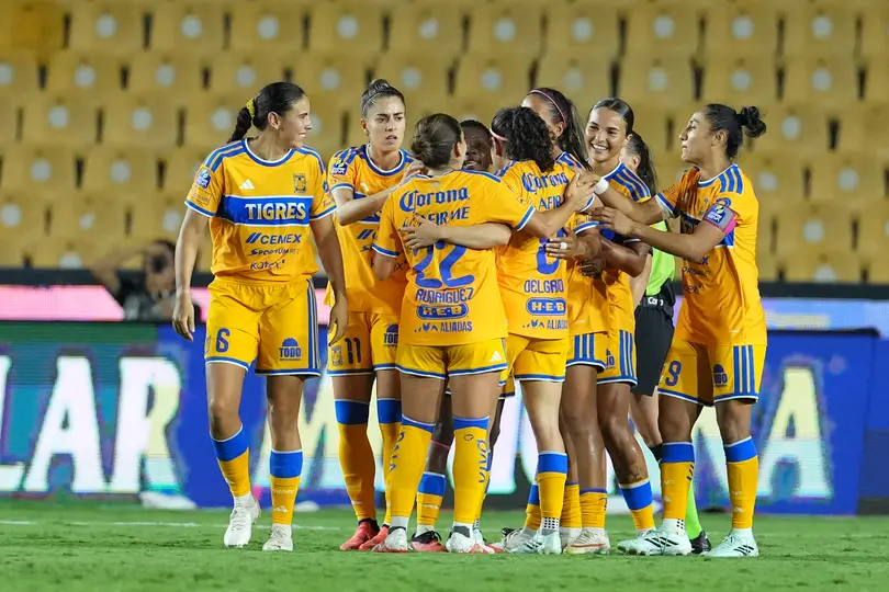 Tigres festeja gol ante Atlético San Luis  Liga Femenil l IMAGO7