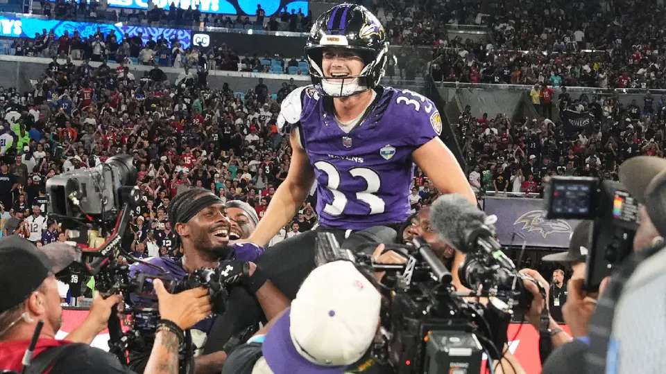 ¡A lo Cristiano Ronaldo! Ravens festejan como el Bicho tras dramática victoria ante Cowboys