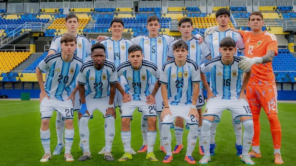 La Selección de Argentina Sub-17 previo a un partido | INSTAGRAM: @kikiramoss_