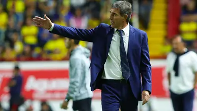 Guillermo Almada su racha preocupante: Sin victoria en Clásicos con América