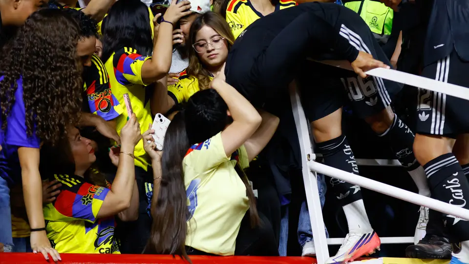 Derek Jiménez festeja su debut con su familia | Imago7