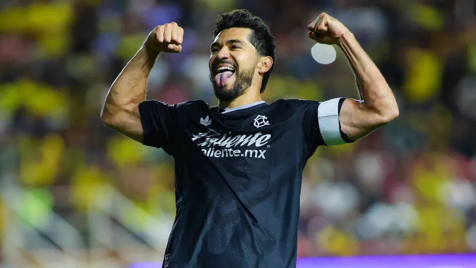 Henry Martín, en festejo de gol con América, ante Necaxa | MEXSPORT