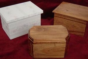 Vaticano prohíbe esparcir cenizas de difuntos