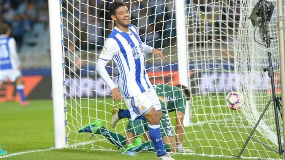 Carlos Vela se enciende en goleada de la Real Sociedad