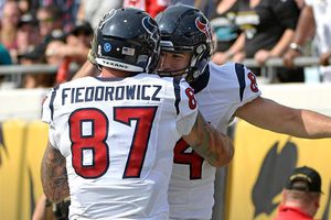 Texans vence a Jaguars y llega encendido a duelo en México