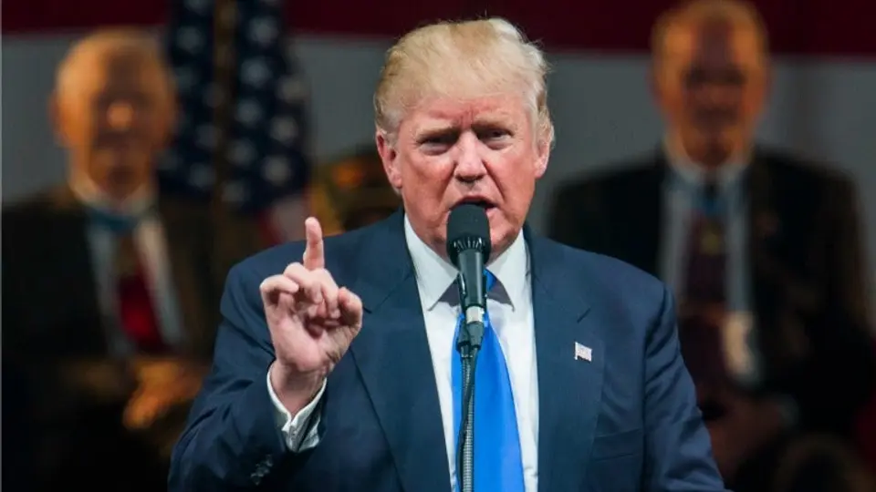 Trump, sacado del escenario por temor de ataque