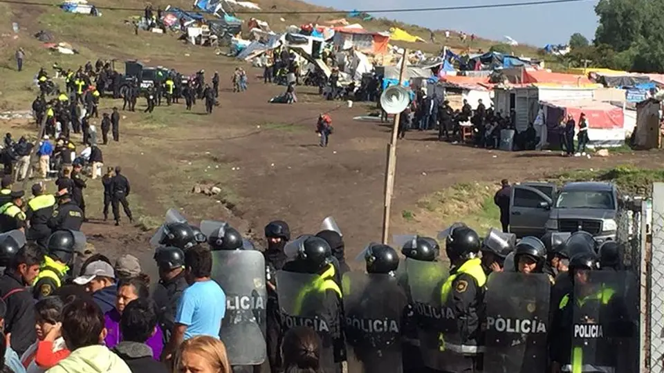 Desalojo en Atizapán termina con balacera