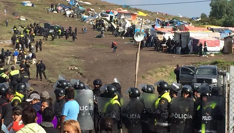 Desalojo en Atizapán termina con balacera