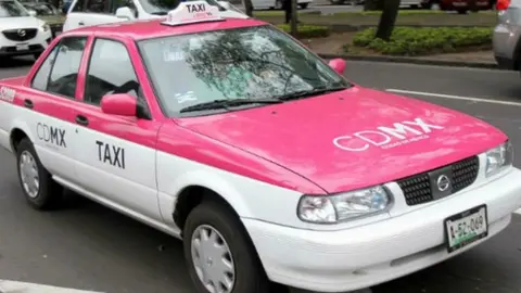 Taxis se modernizarán para brindar mejor servicio y tarifas justas