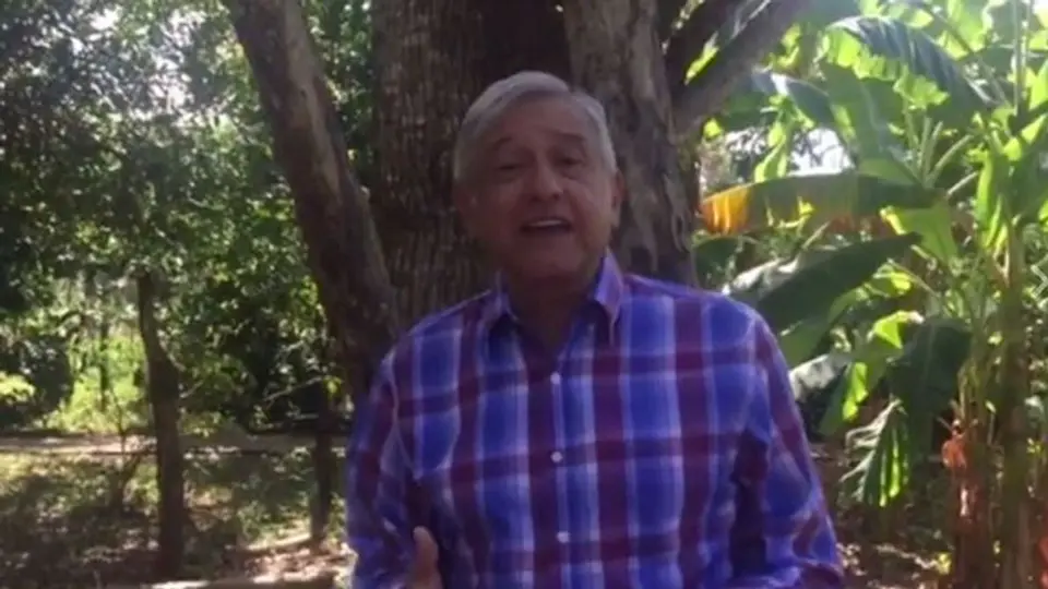 'EPN permitió a tres empresas importar 60% de gasolinas': AMLO