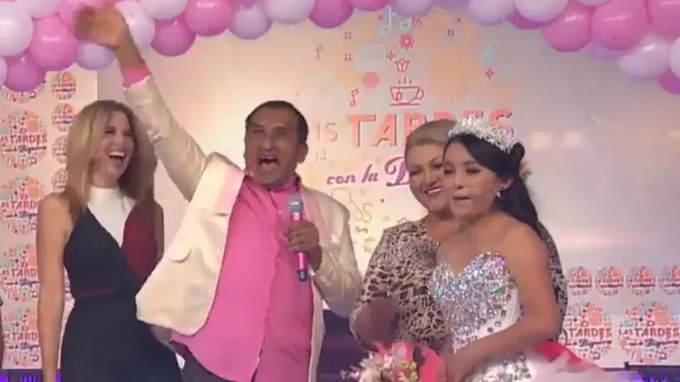 #LadyWuuu será padrino de Rubí en sus XV Años