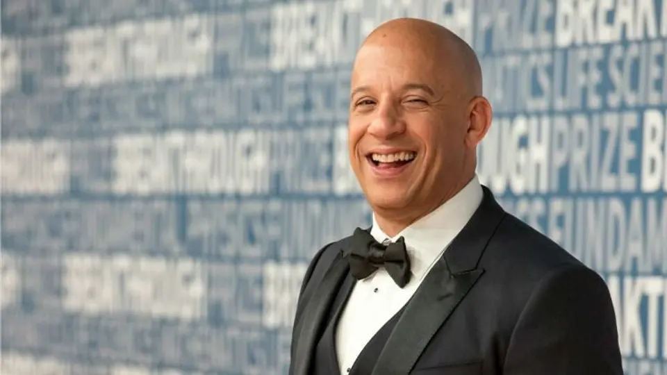 Vin Diesel intenta ligar a youtuber en plena entrevista