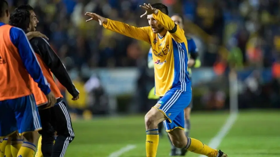 Gignac vuelve con hipnotista para la Final del A2016