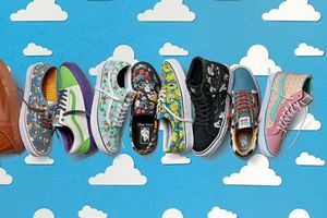 Lanzan tenis con diseños de 'Toy Story'