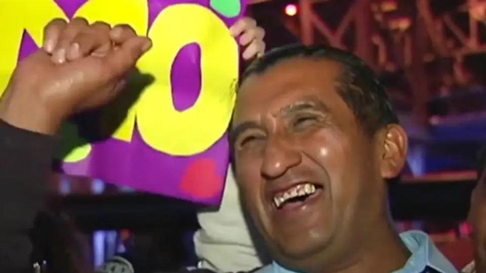 #LadyWuuu gana auto tras lograr un millón de likes en Facebook