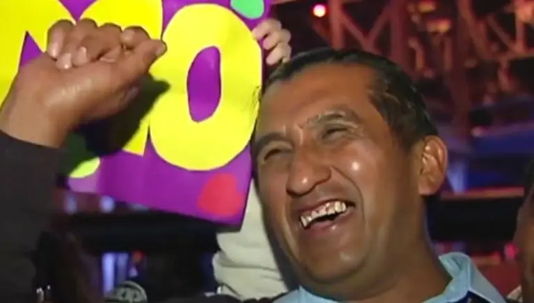 #LadyWuuu gana auto tras lograr un millón de likes en Facebook