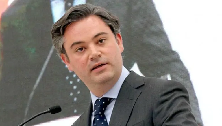 Aurelio Nuño se equivoca en discurso y es corregido por una niña