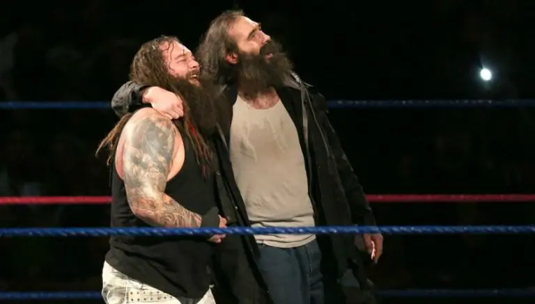 Bray Wyatt y Luke Harper después de una lucha en No Mercy | WWE.COM
