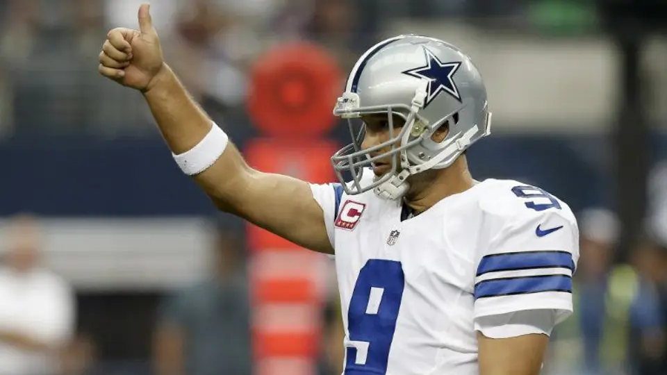 Jerry Jones reitera a Romo como su QB titular