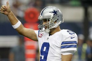Jerry Jones reitera a Romo como su QB titular