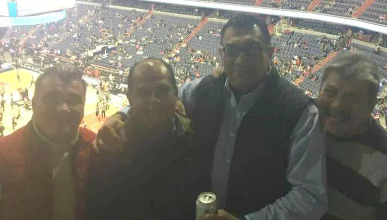 Miembros de partidos disfrutan la NBA en viaje pagado por el estado