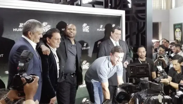 CMB y Hublot presentan reloj para apoyar el boxeo