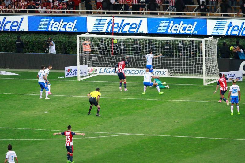 CARLOS RAMÍREZ