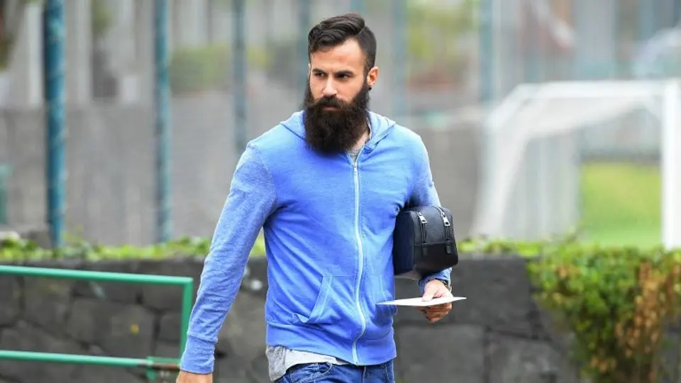 Marc Crosas se quitará la barba por una noble causa
