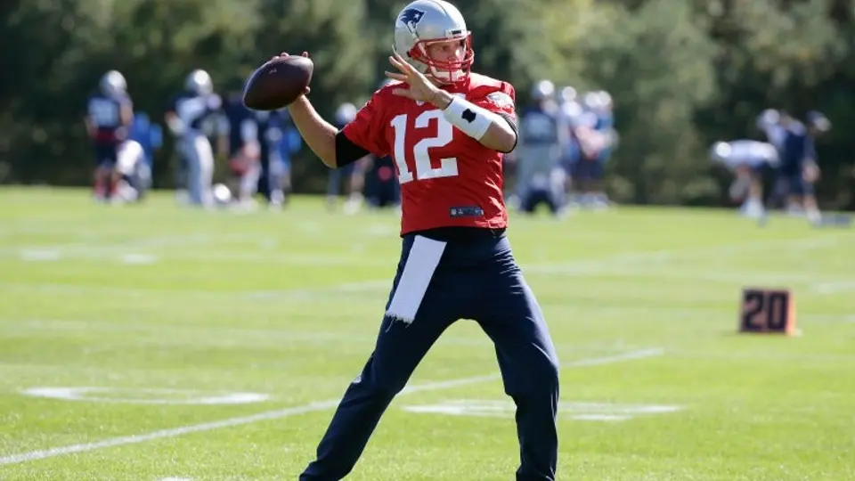 Brady regresa a prácticas de Patriotas tras su castigo