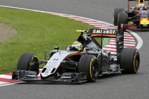 Martha Debayle comete #EpicFail con escudería de Checo