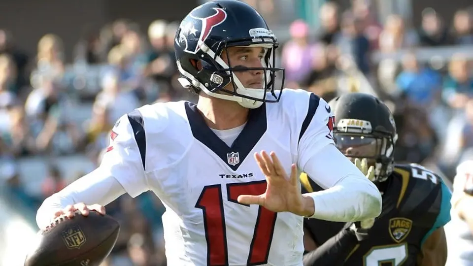 Texans prohíbe salir a sus jugadores del hotel en visita a México