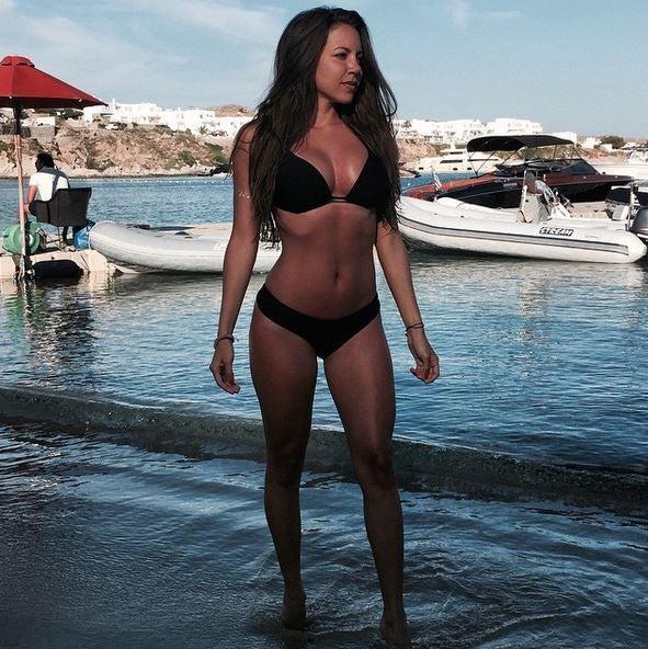 INSTAGRAM @SHELBYCHESNES