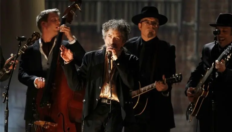 Academia Sueca desiste de contactar a Bob Dylan