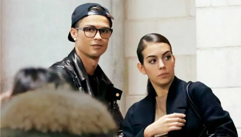 Novia de CR7 pierde su empleo por relación con el jugador
