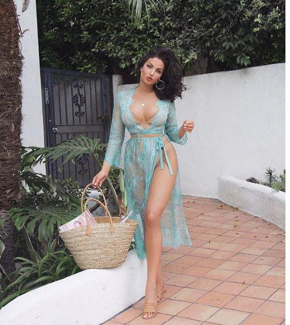 INSTAGRAM @NATALIEHALCRO