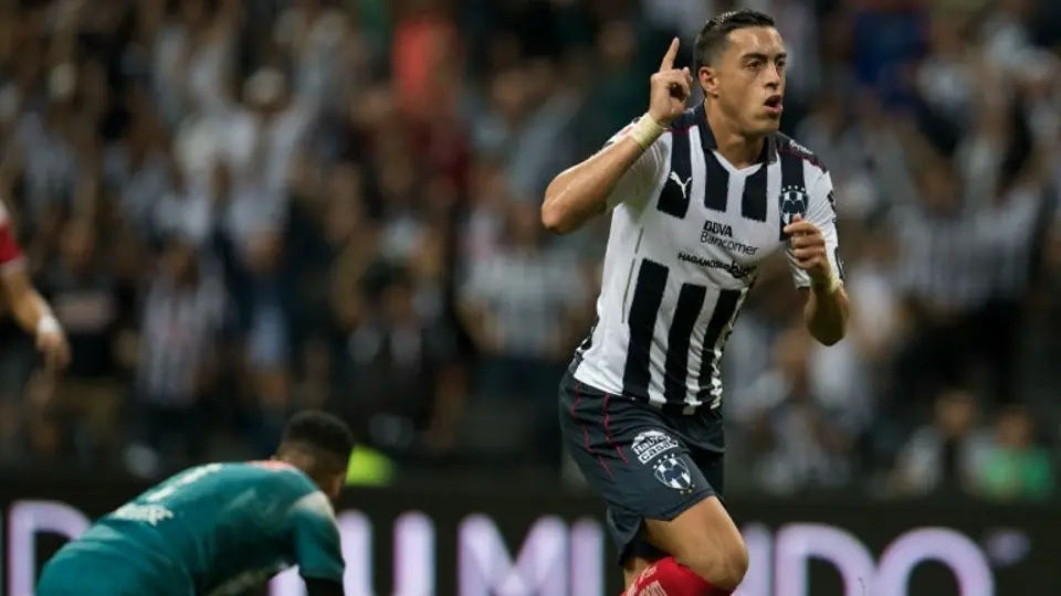 Rayados aplasta a Veracruz y mantiene esperanzas de Liguilla