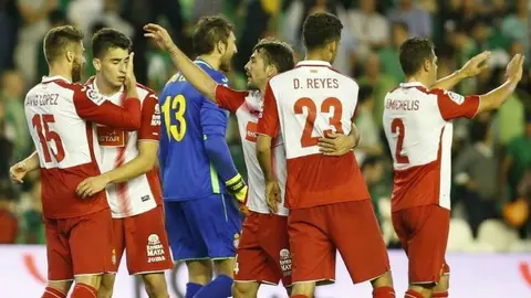 Espanyol y Reyes, a la alza en Liga tras vencer al Alavés