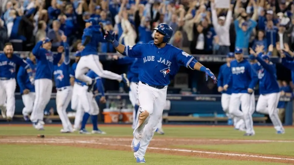 Toronto sobrevive con dramático triunfo sobre Orioles