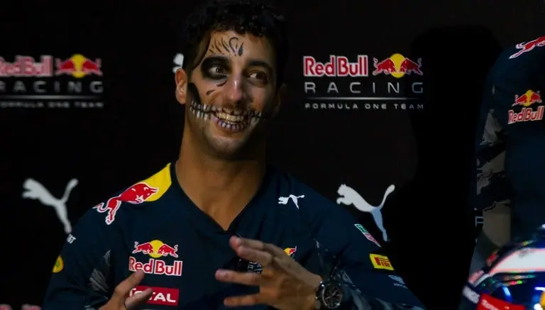 Ricciardo 'juega' con la muerte previo al GP de México