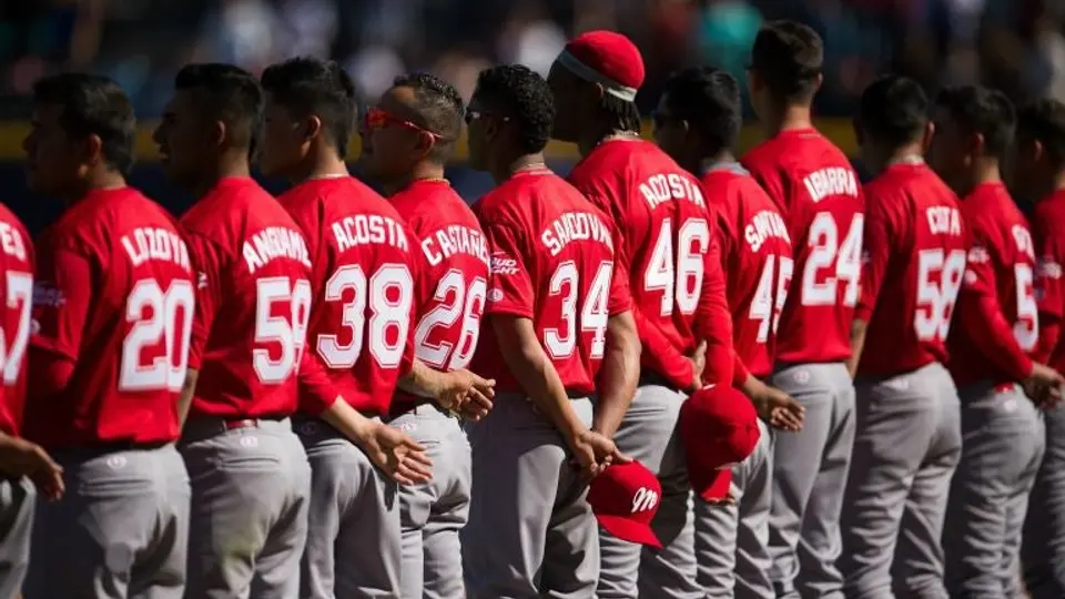 Diablos Rojos se suma a protestas y ya no venderá productos Hawkers