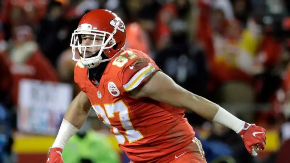 Kansas City vence a Oakland y arrebata liderato de división
