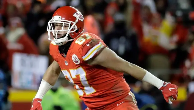 Kansas City vence a Oakland y arrebata liderato de división