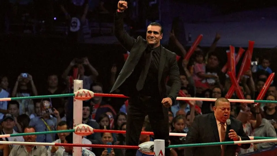 'Si alguien toca a mi novia, le daré una lección': Alberto El Patrón