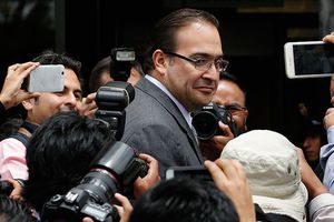 Giran orden de aprehensión contra Javier Duarte