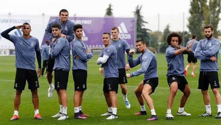 Real Madrid se toma fotografía digna de cartel de película
