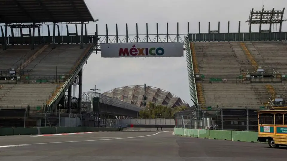 ¿Cómo llegar al Autódromo Hermanos Rodríguez?