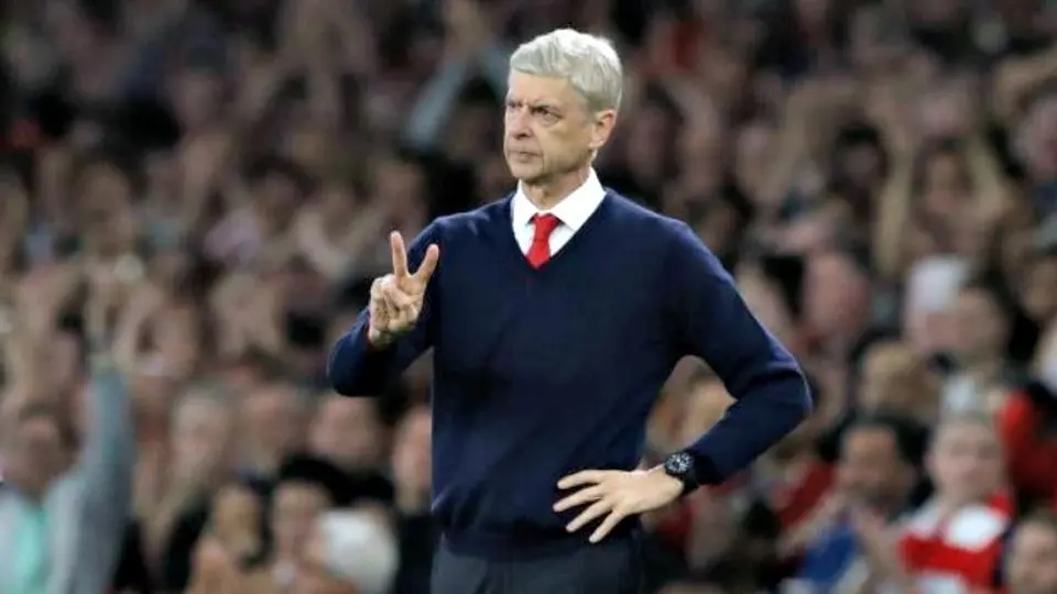 Aficionado vota por Arsene Wenger en elecciones de EU