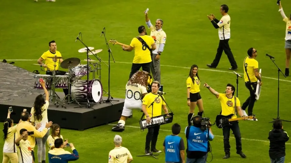 Jorge D'Alessio niega plagio en himno de América