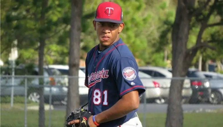 Pitcher de Mellizos muere en trágico accidente de tránsito
